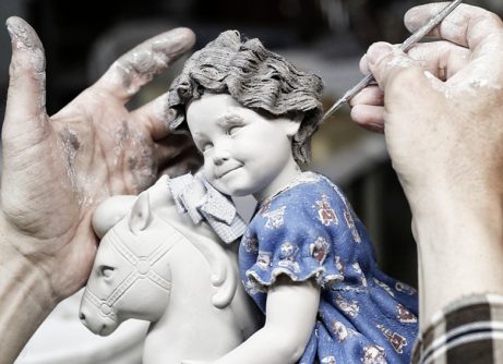 porcellana capodimonte lavoraizone artigianale Viart