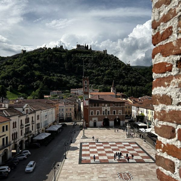 Piazza Scacchi marostica Viart