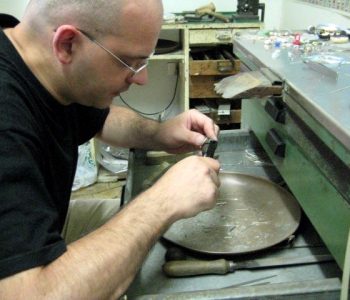 lavorazione pietre dure foto al lavoro Viart