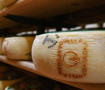 formaggi di montagna caseificio pennar asiago 6011 Viart